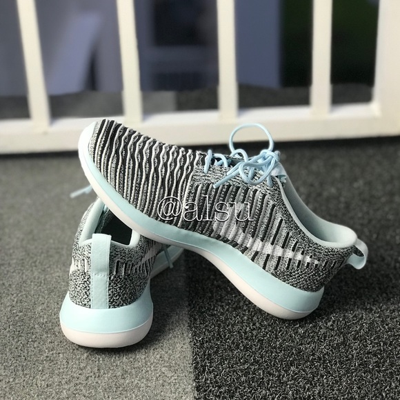 NWT Nike Roshe Two Flyknit Blue WMNS - Picture 7 of 8